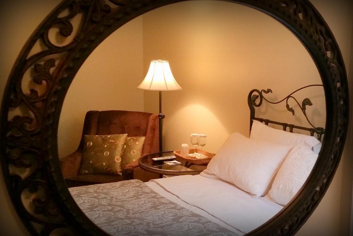 Mineral Point Hotel Bagian luar foto
